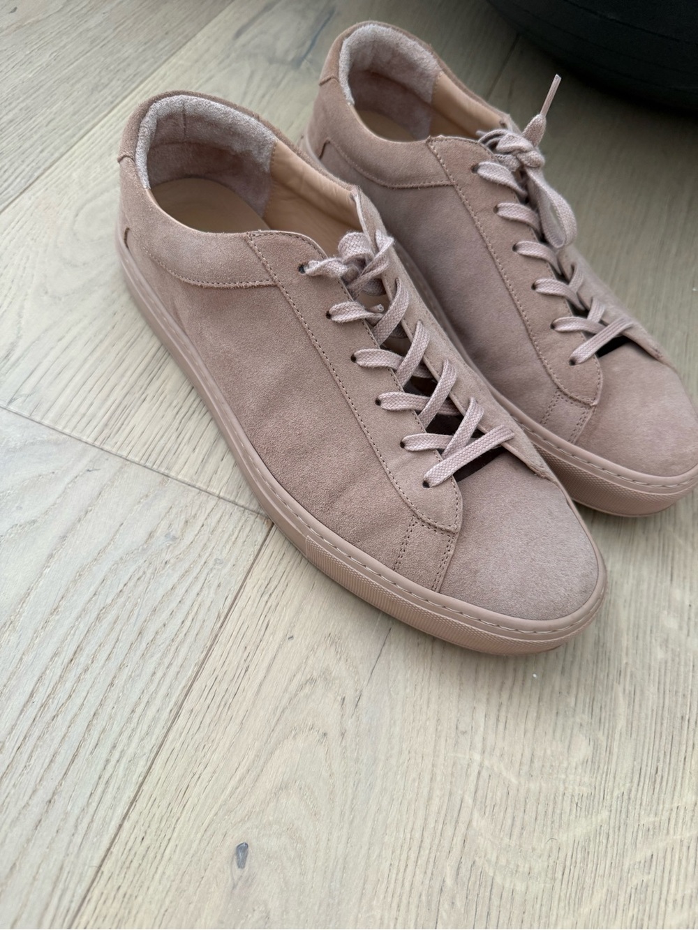 KOIO Blush Suede Low-Top Sneakers - Picture 5 of 7